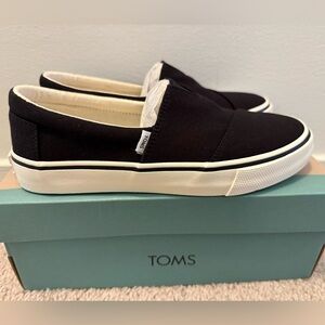 NWT Toms Alpargata Fenix Slip On Women’s Size 7